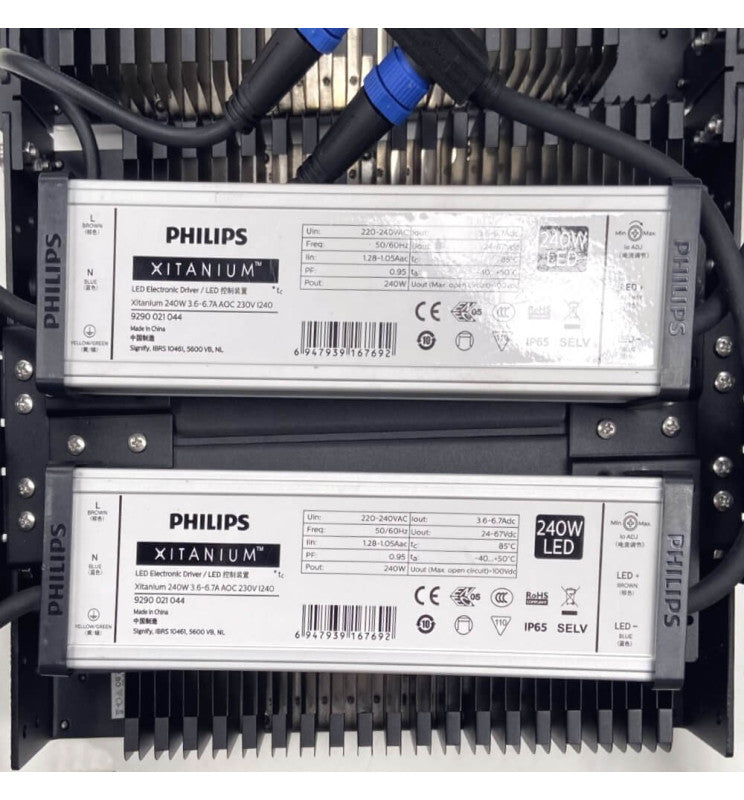 480W LED Floodlight PHILIPS Xitanium STADIUM MATRIX Bridgelux Chip - Philips Driver 160Lm/w 5000K