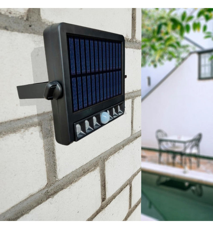5W Directional Solar LED Spotlight with Motion Sensor 4000K